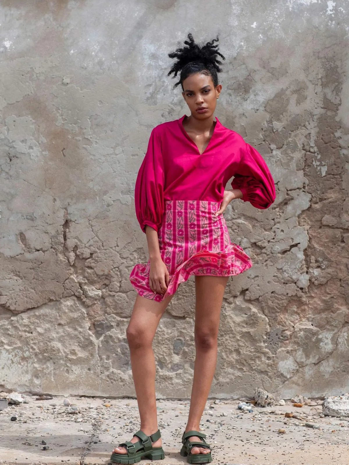 De Castro Gulaab Set