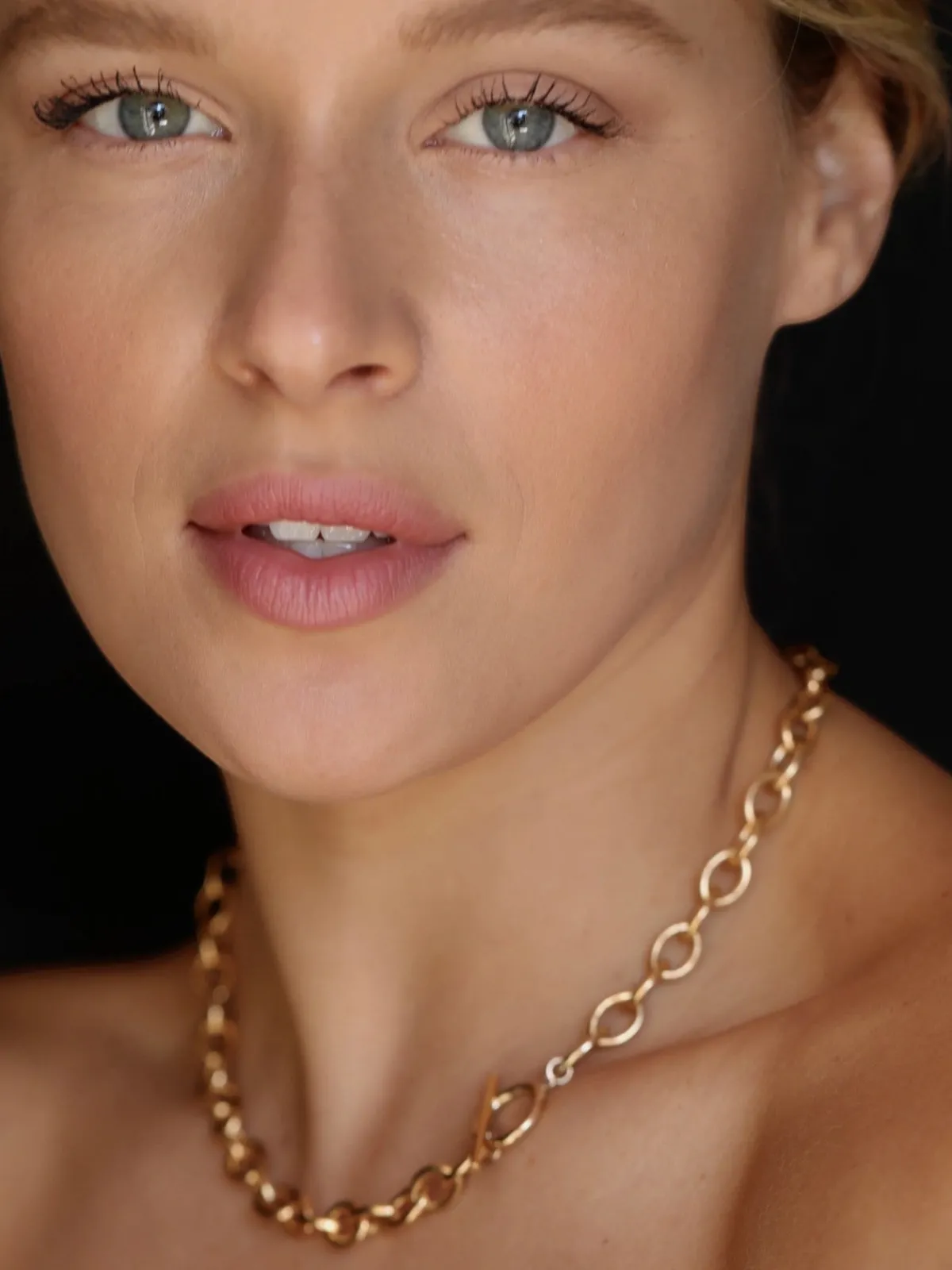 Mara Scalise Chunky Chain Choker