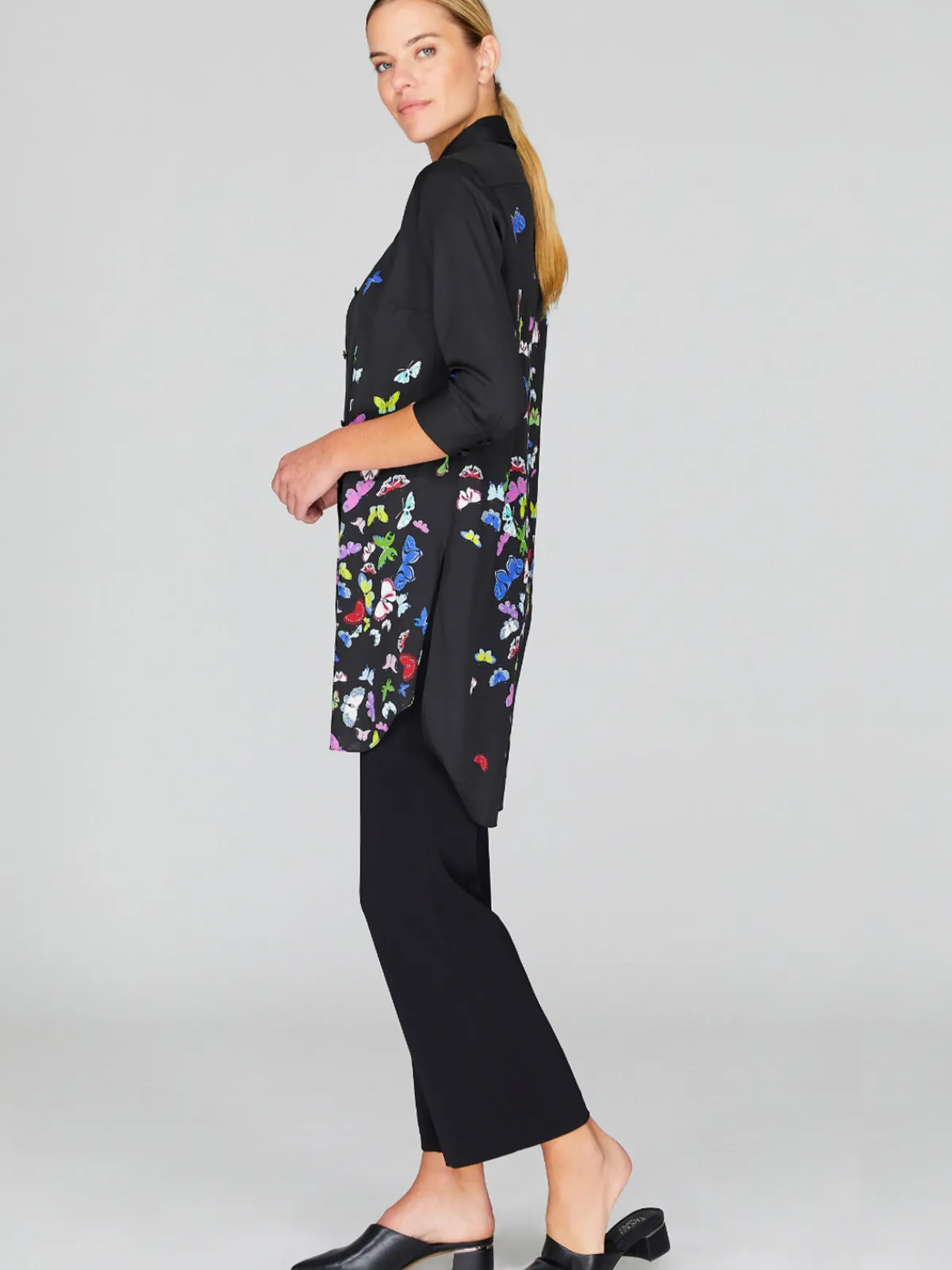 Mi Jong Lee Flutter Print Georgette Long Collared Shirt