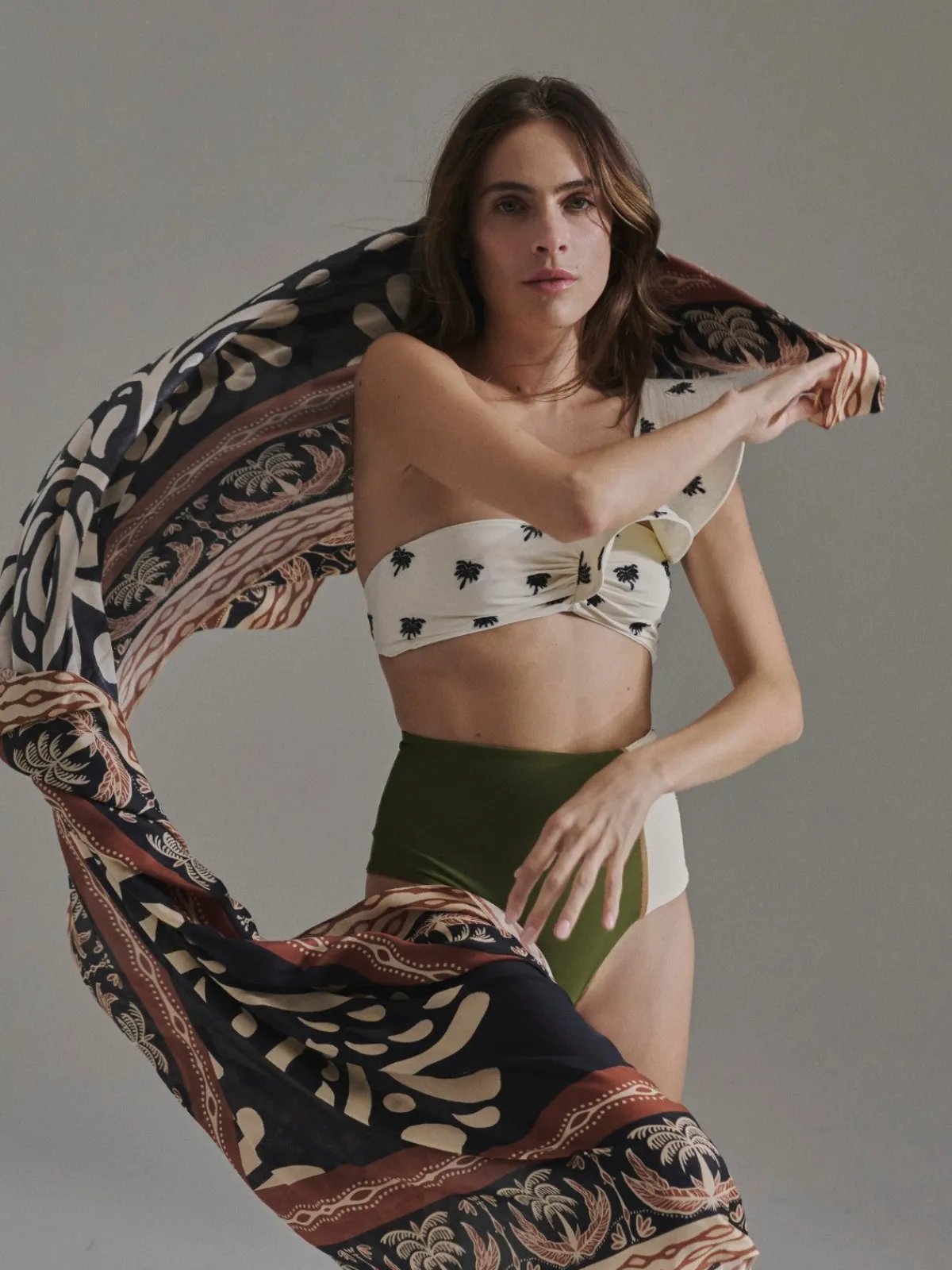 Juan de Dios Barranquero Embroidered Top