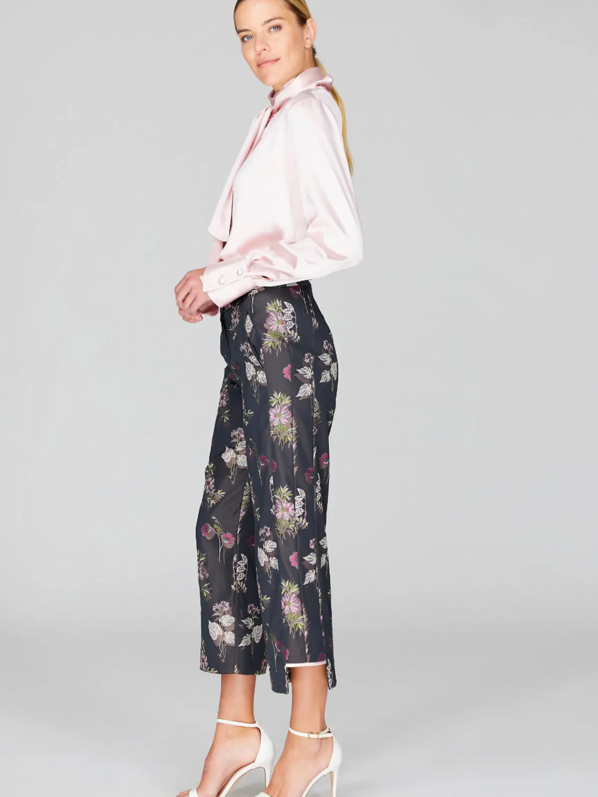 Mi Jong Lee Watercolor Botanic Straight Pant With Step Hem