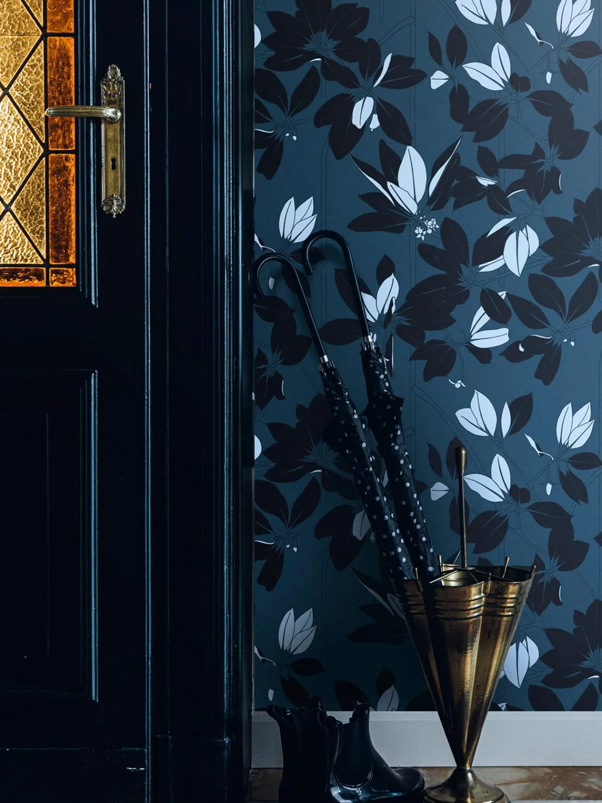 Moye Mangle Wallpaper