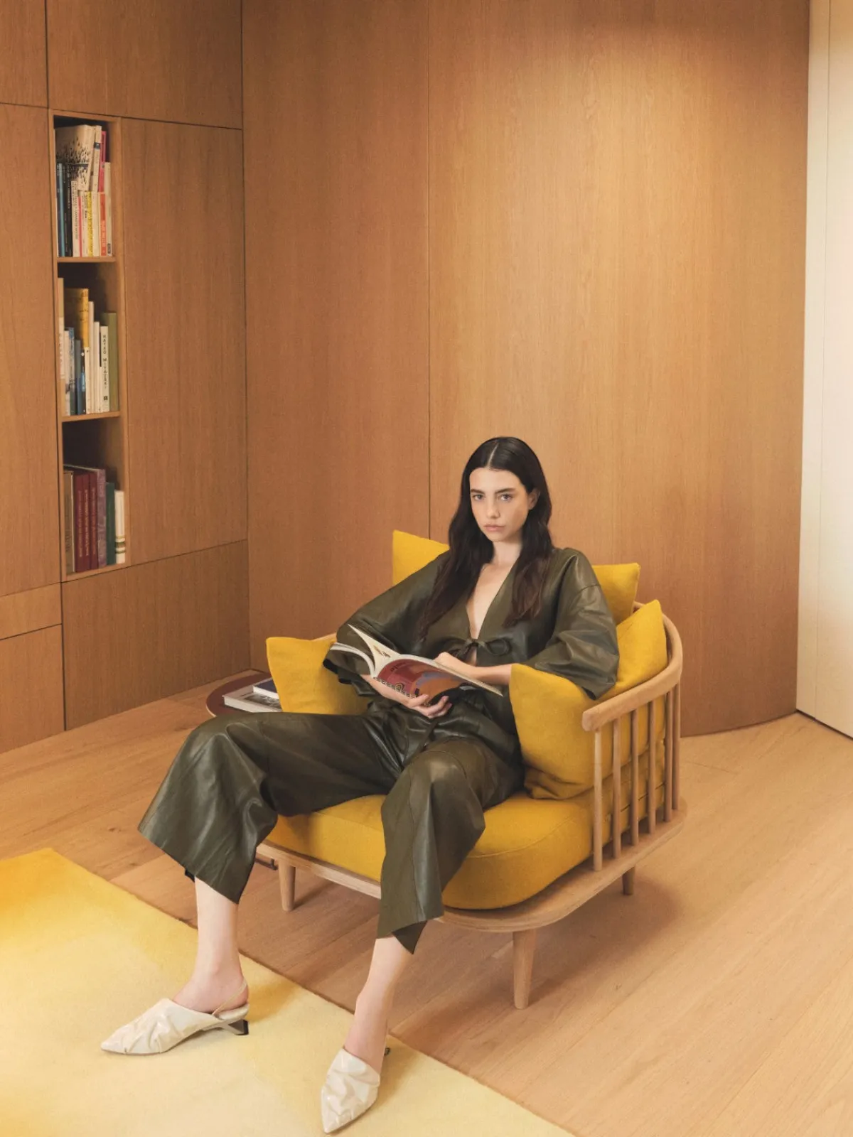 Nora Lozza Sueco Flat