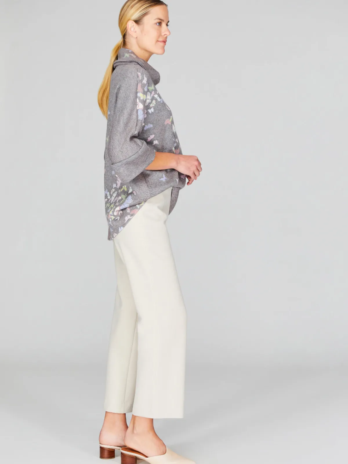 Mi Jong Lee Flutter Print Sweater Knit Poncho