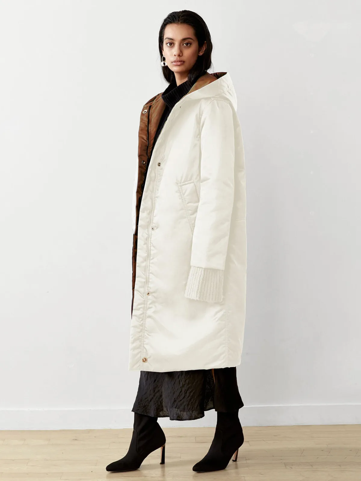 Caalo Sustainable Reversible Satin Down Coat