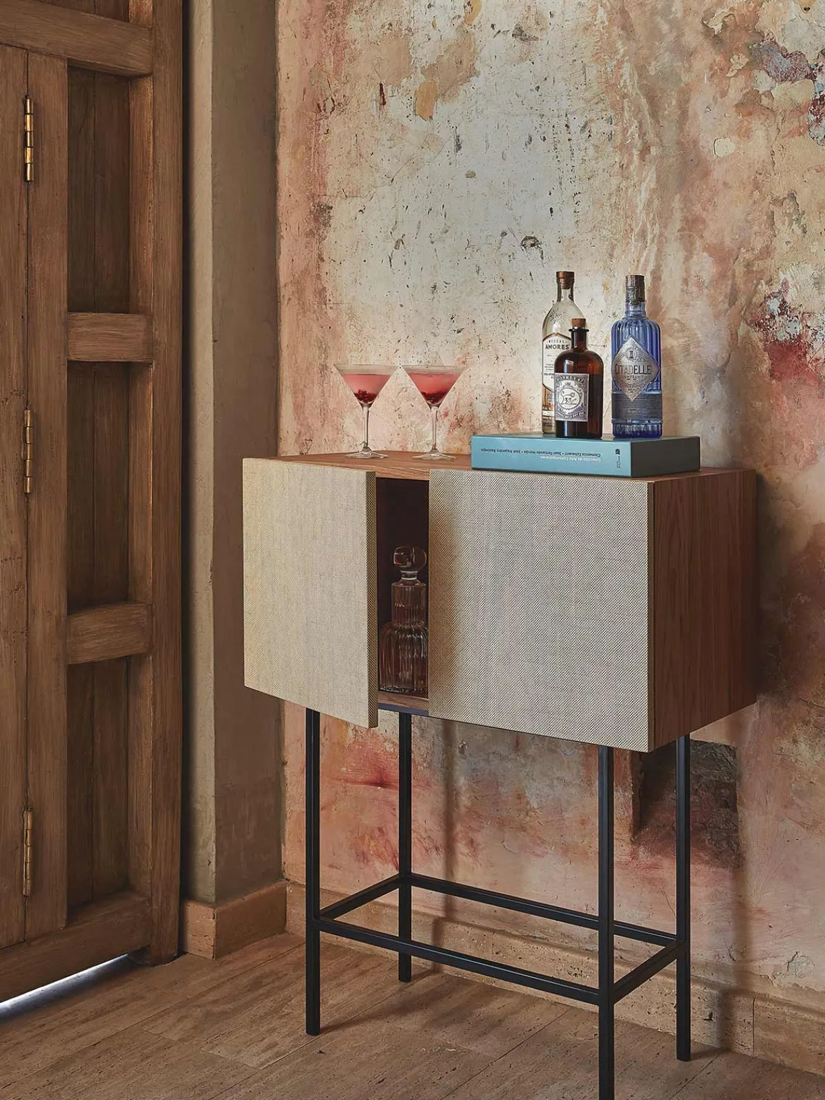 Francesca Miranda Lazo Tamo Bar