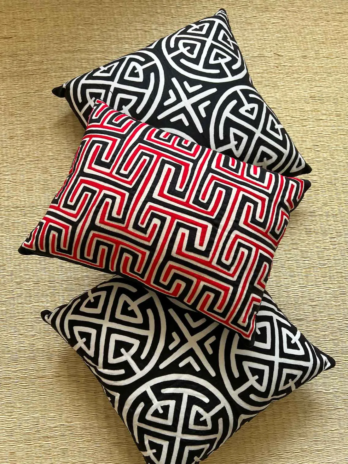 Mola Sasa Kuna Cushion