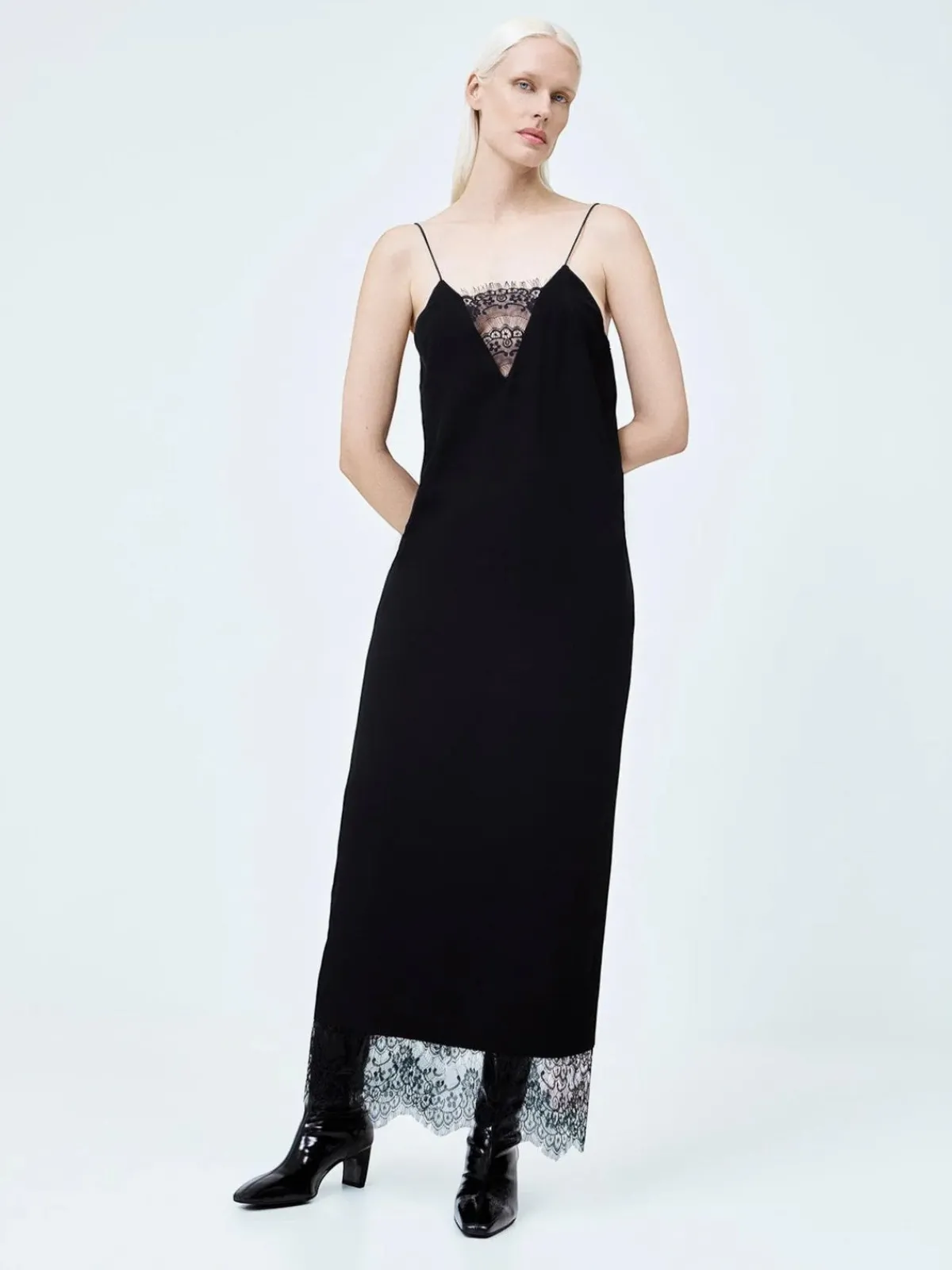 ESSEN The Glove Boot