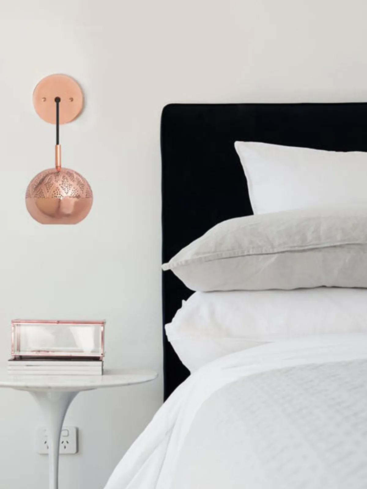 Dounia Nur Wall Sconce