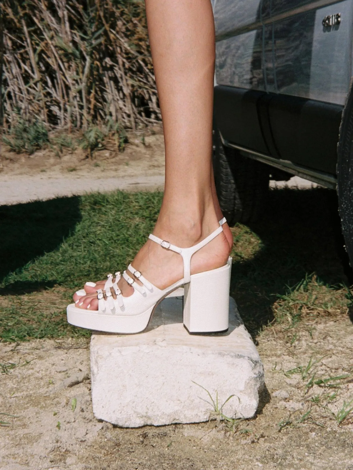 Nomasei Frenchkiss Sandals