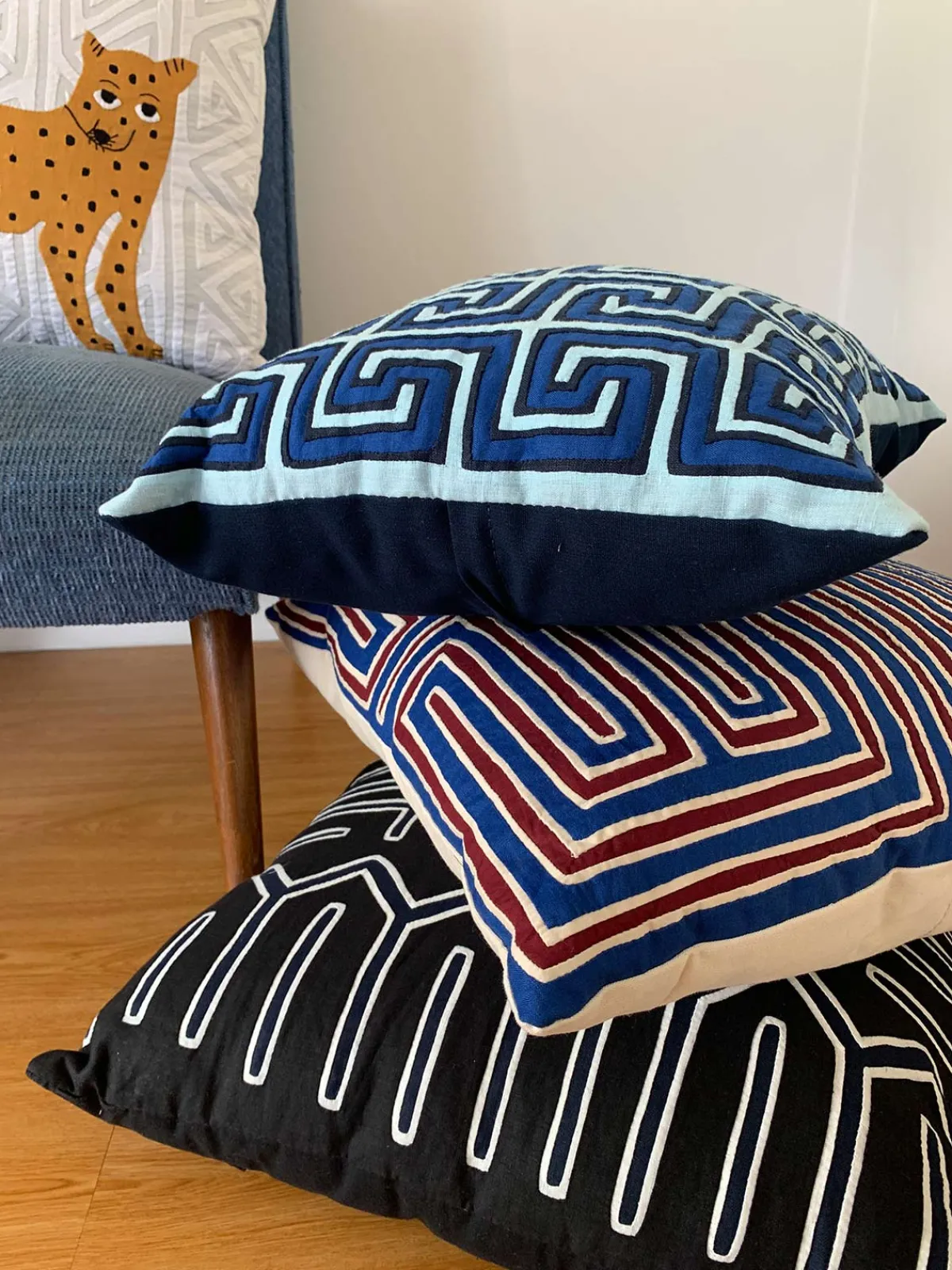 Mola Sasa Large Kuna Cushion