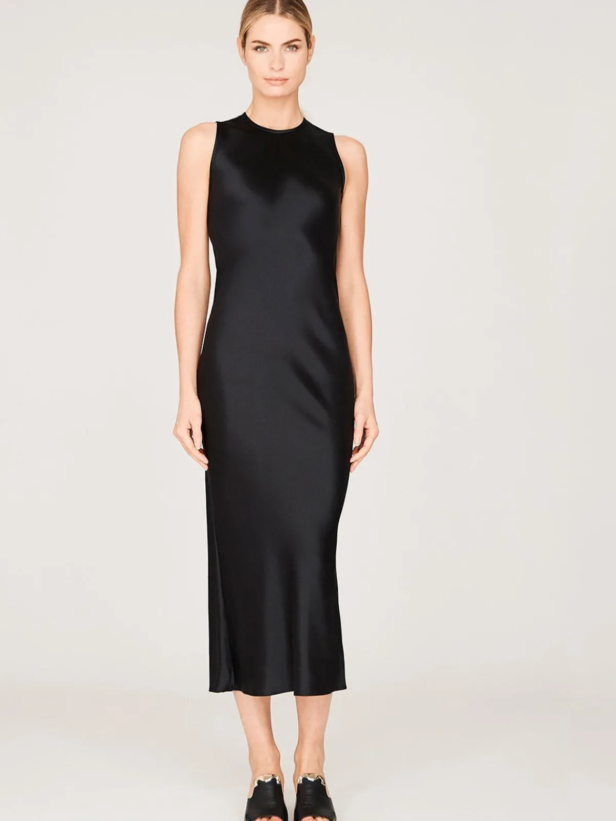 Mi Jong Lee Crew Neck Dress