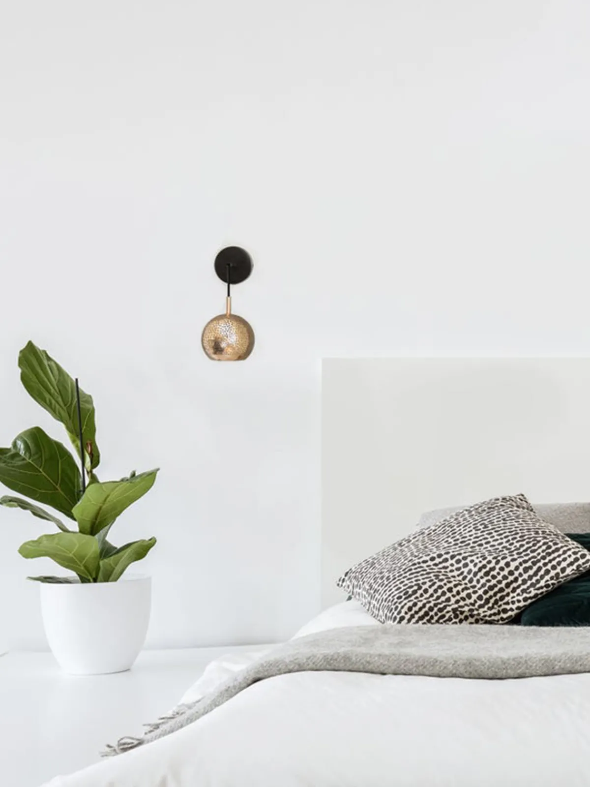 Dounia Shams Wall Sconce