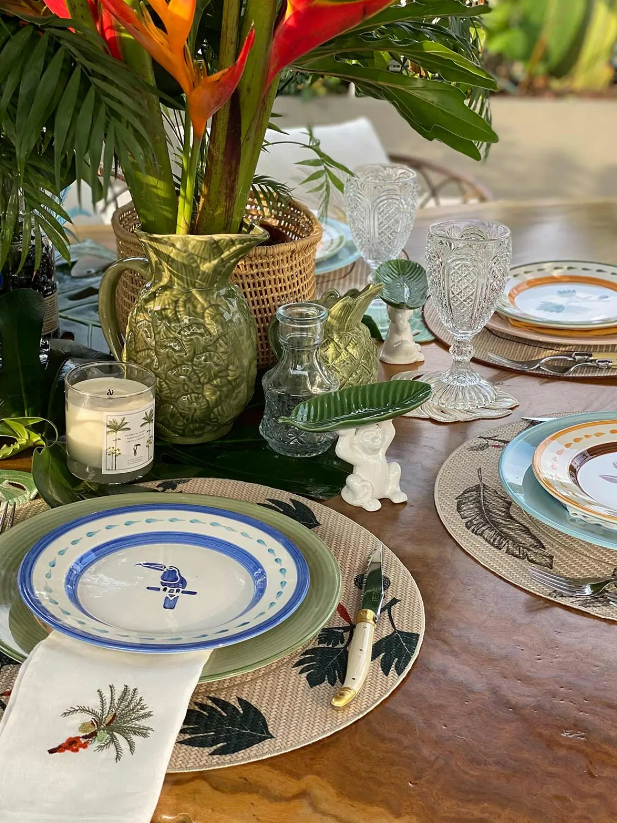 Juan De Dios Embroidered Linen Napkins