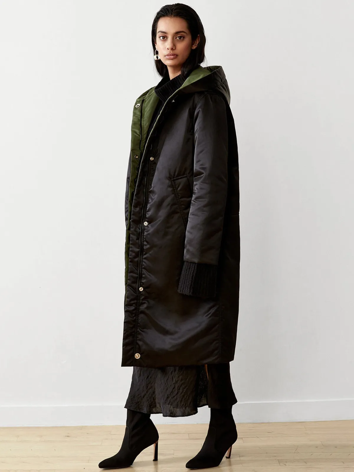 Caalo Sustainable Reversible Satin Down Coat