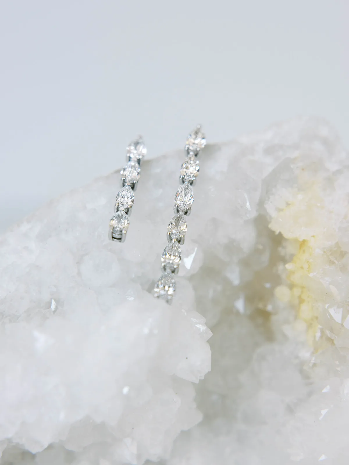 Or u0026 Elle Ile Column Petite Earrings