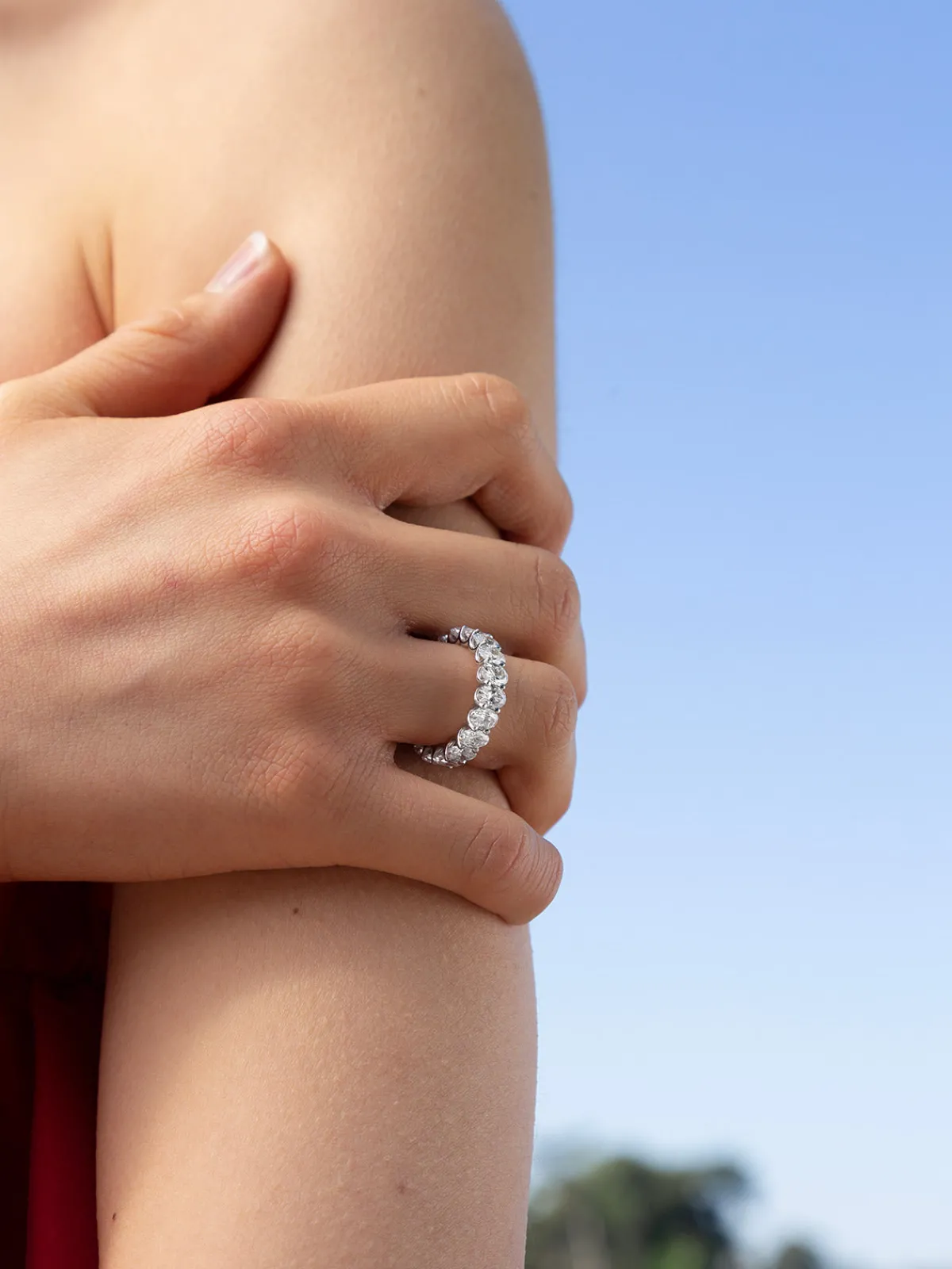 Or u0026 Elle San Cesse Oval Eternity Ring