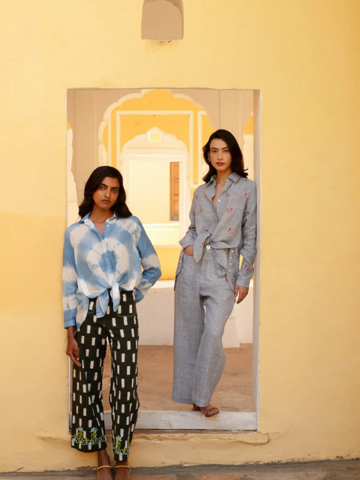 De Castro Mugal Trousers