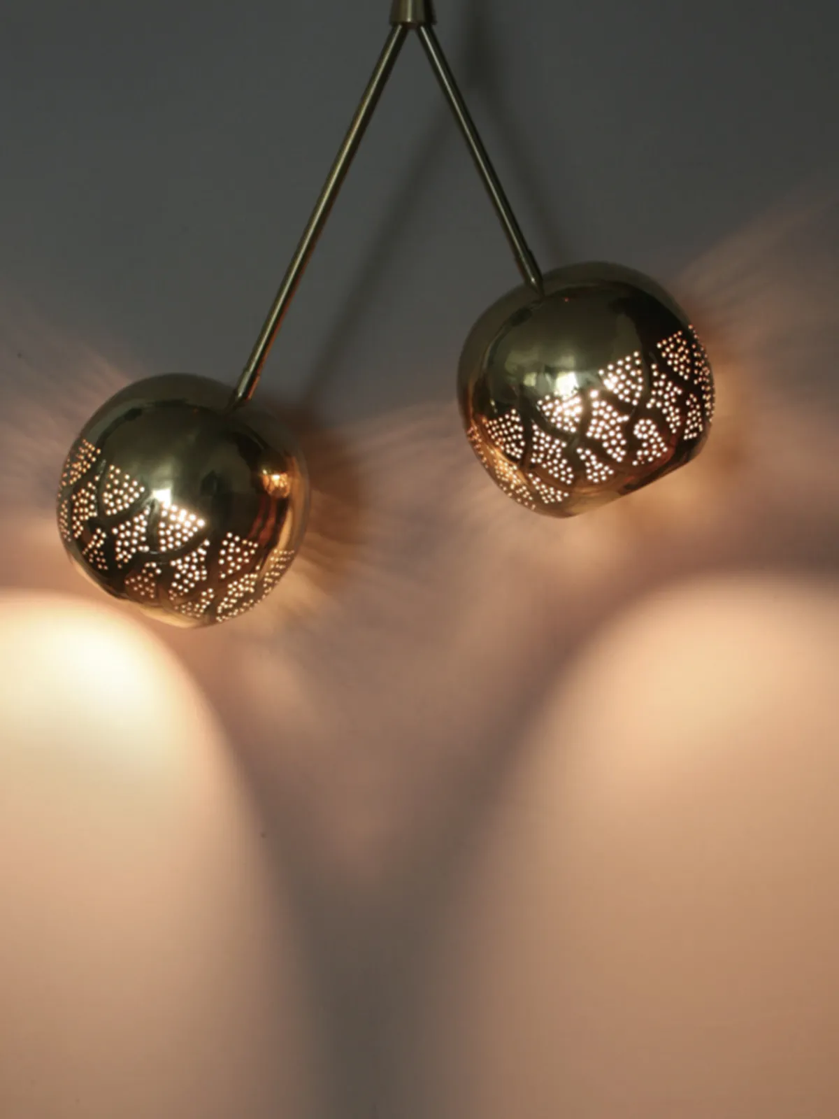 Dounia Nur Mod Twin Globe Pendant Light