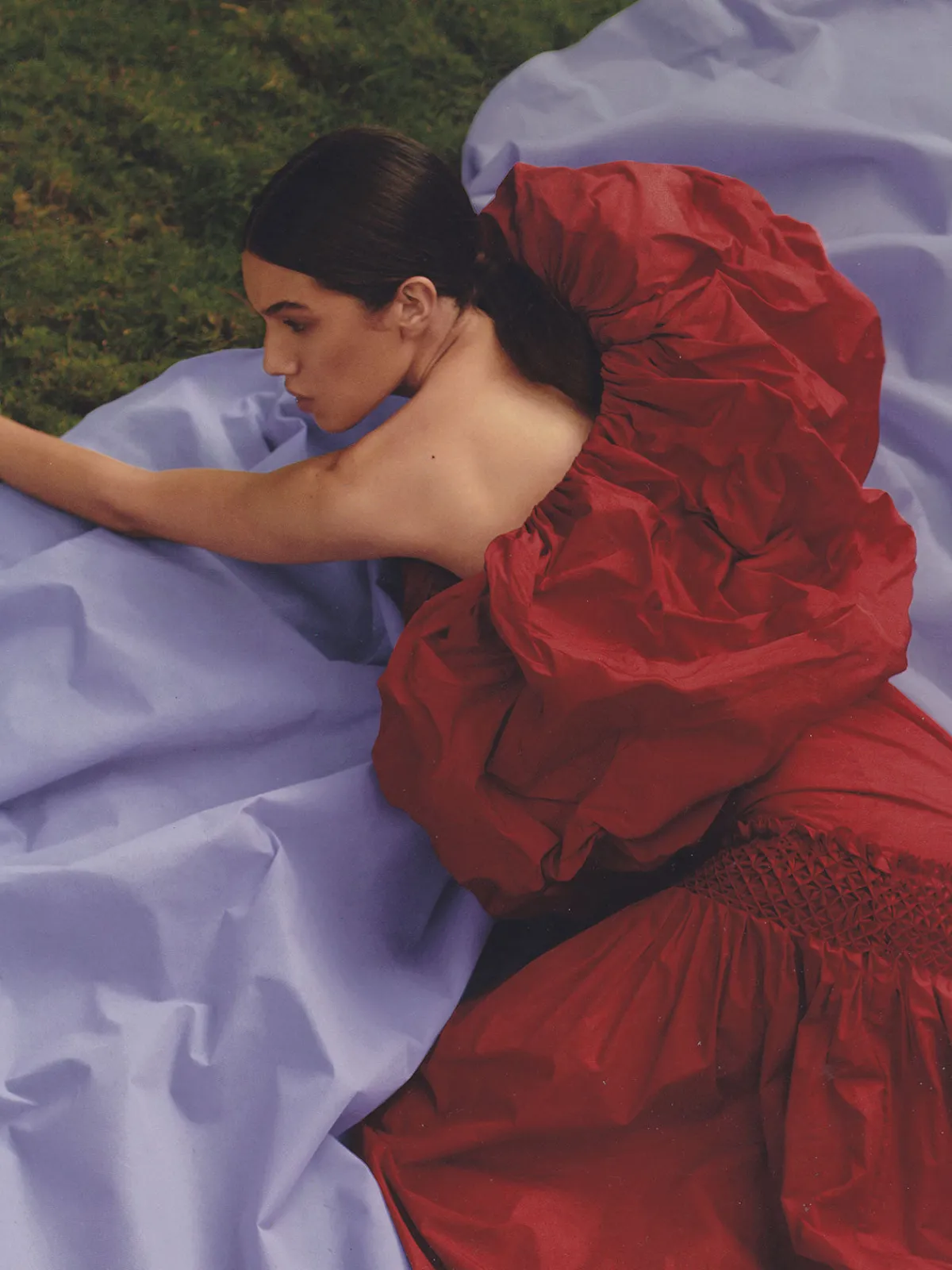 By Efrain Mogollon Abolengo Top